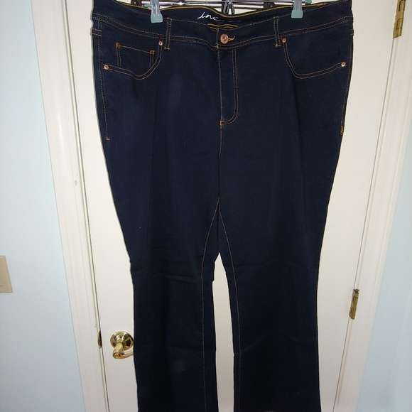 NWOT Plus Size INC International Concepts Tummy Control Bootcut Jeans -  Size 24 - Picture 8 of 10